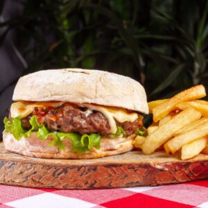 Hamburguesa de res palos de nogal